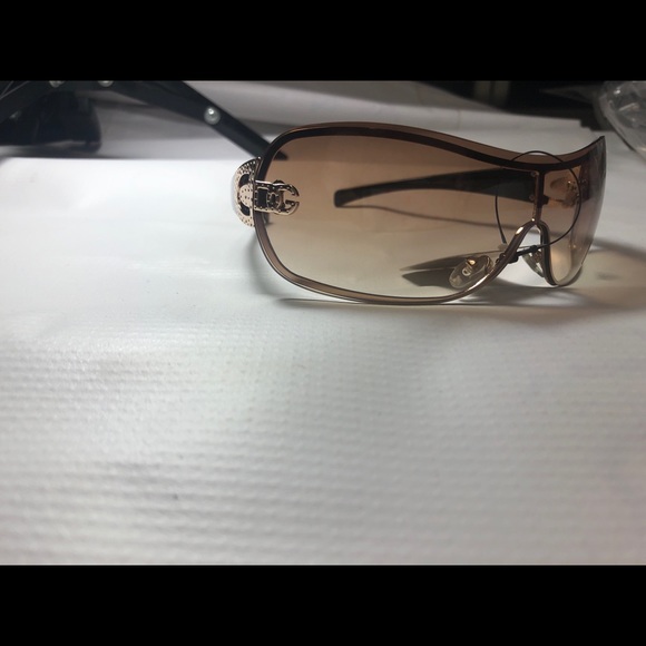 Sunglasses - Picture 2 of 4